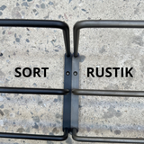 Forskellen på rustik og sort farven til Nohr skohylden